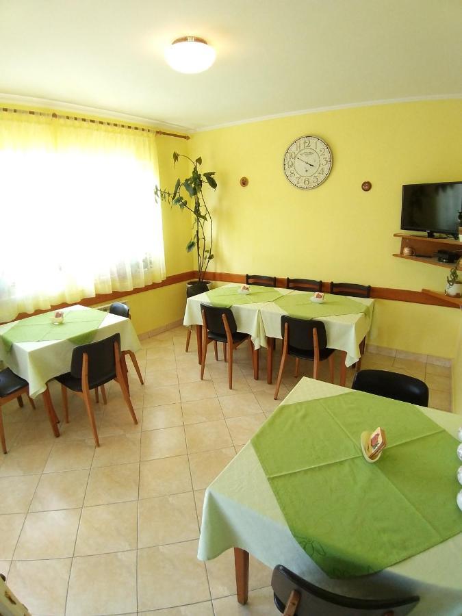 Balen Guest House Раб Екстериор снимка