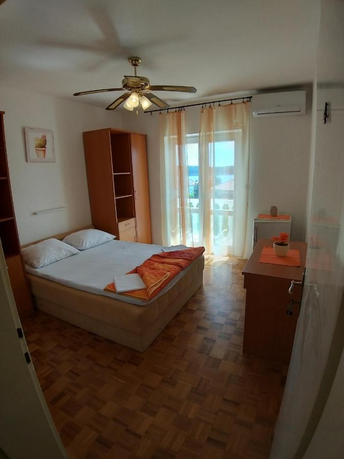 Balen Guest House Раб Екстериор снимка